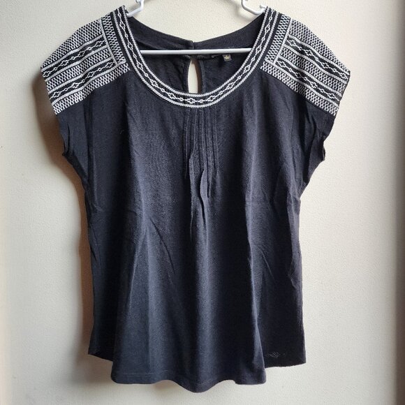 Cupio Black/White Aztec Embroidered Scoop Neck Cap Sleeve Blouse Size Small - Picture 8 of 14